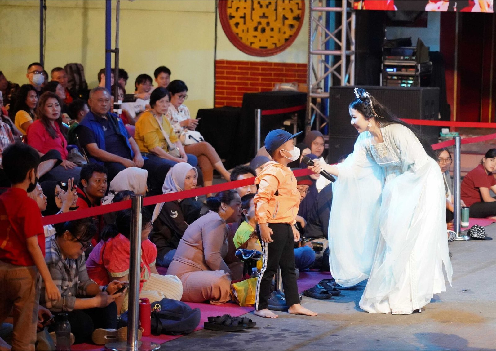 Festival Kue Bulan, Momentum Lestarikan Tradisi Leluhur