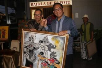 Pameran Wahyu Tumurun Beri Ruang Seniman Berkreasi di Hari Batik Nasional